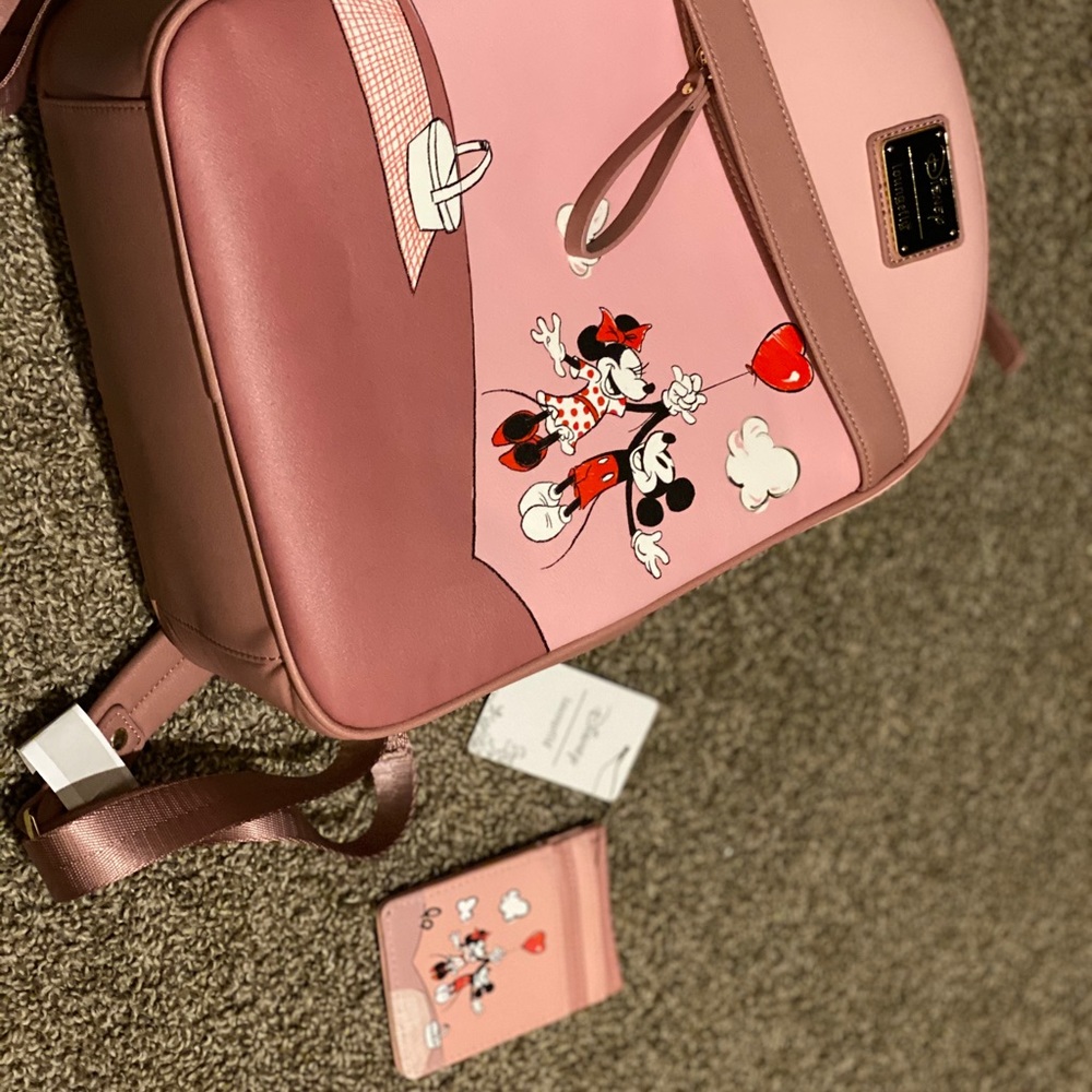 Minnie Mouse loungefly